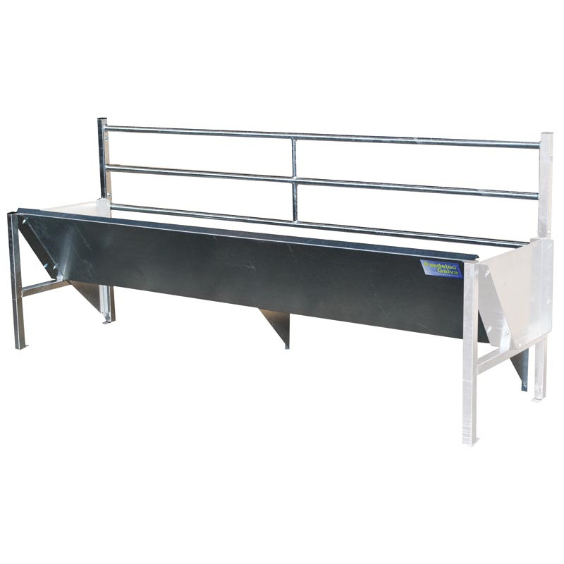 Single free service trough with 3-bar hurdles